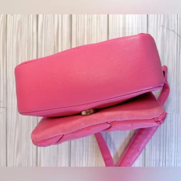029- Primark Pink Quilted Crossbody Bag - Picture 9 of 12